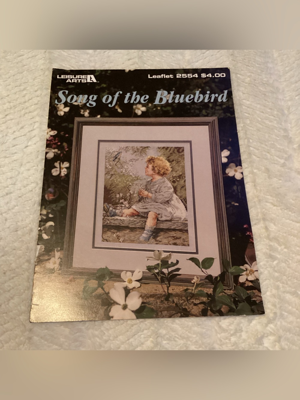Vintage Leisure Arts Leaflet 2554 Song Of The Bluebird Baby Girl Cross Stitch